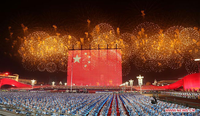 In pics: evening gala held to mark 70th founding anniversary of PRC