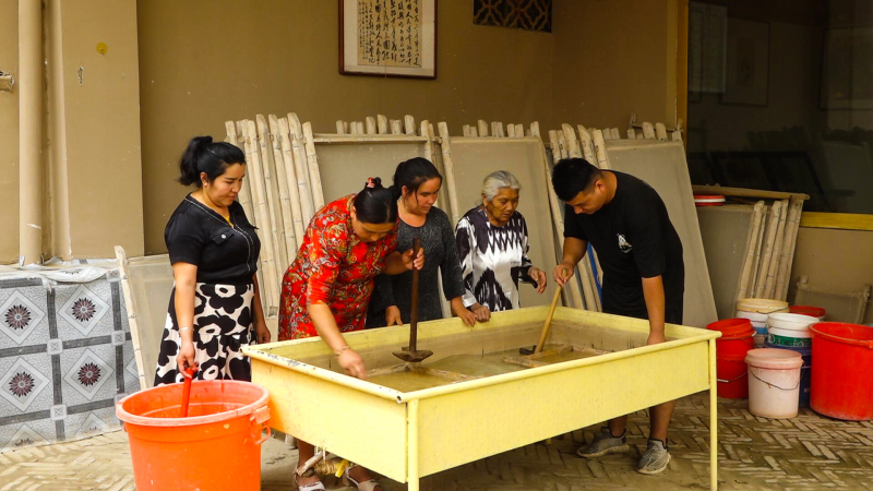 Chinese Papermaking – Mulberry, Mummies & Marshes