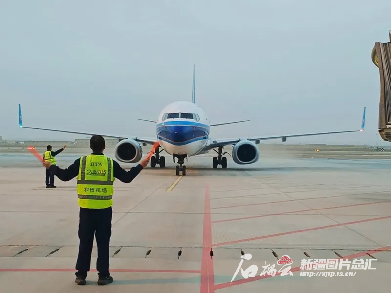 Xinjiang's first operational airport with dual runways was put into ...