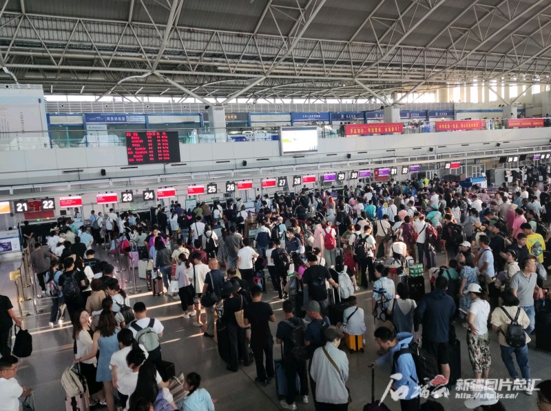 Airports in Xinjiang bustle with activity, Silk Road soars with flights ...